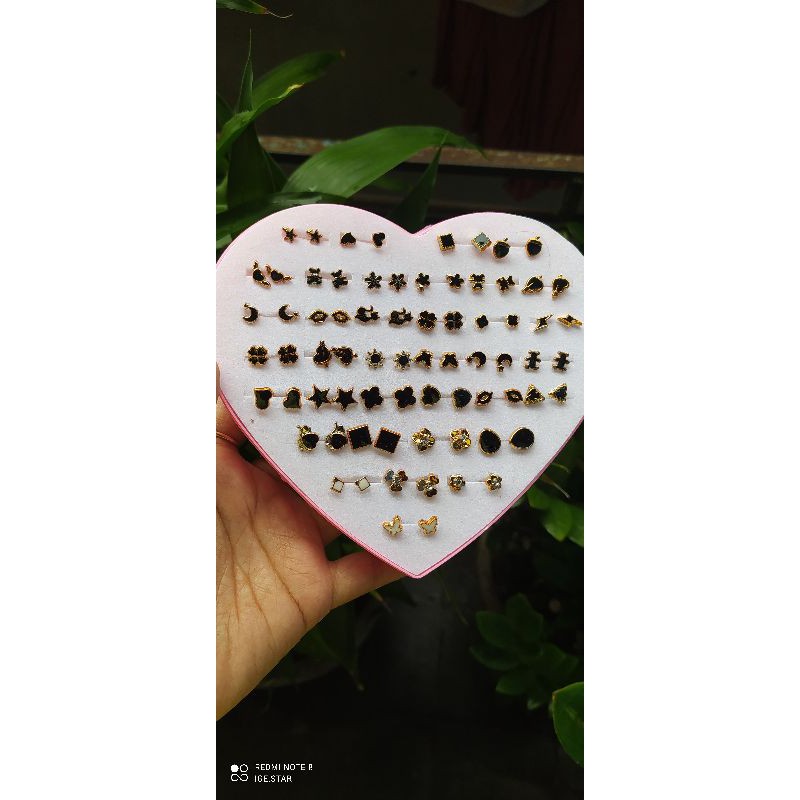 SATU pasang  anting tusuk plastik/anting simple/anting tindik