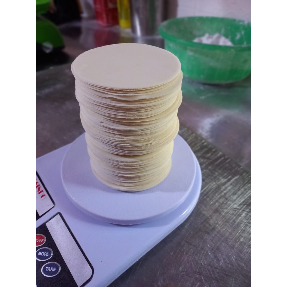 

Kulit Dimsum Putra Kembar 30 Lembut dan mudah di bentuk.