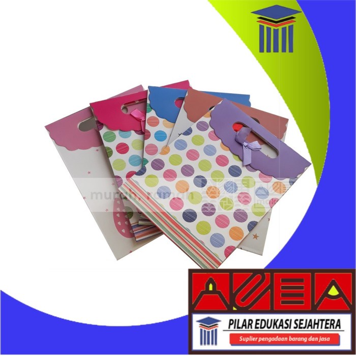 

TAS KERTAS | PAPERBAG SOUVENIR MOTIF LOVE PINK FG101 19 X 27 CM