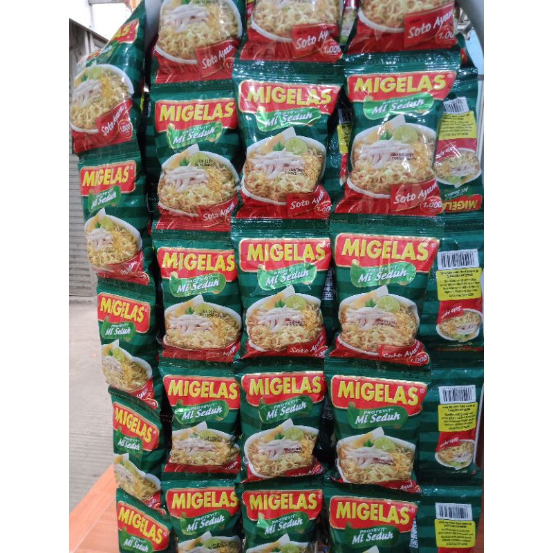 

MIE GELAS SOTO AYAM 48GRAM (1 RENCENG=10PCS)