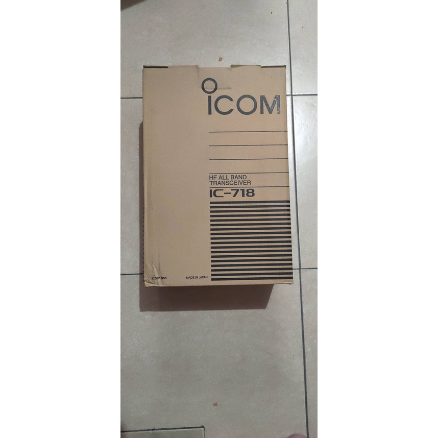 Icom 718