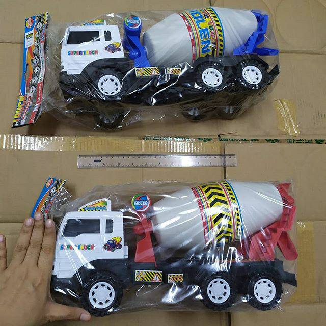 Truck molen besar (jumbo)