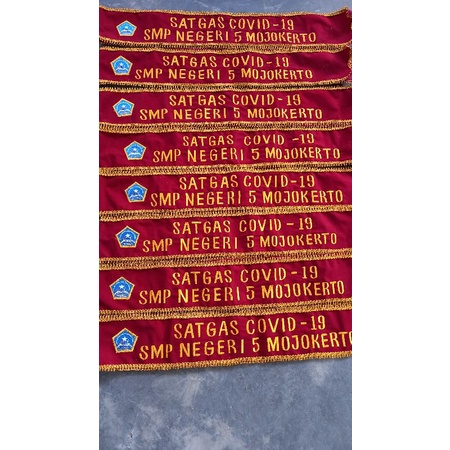 selempang wisuda berlogo