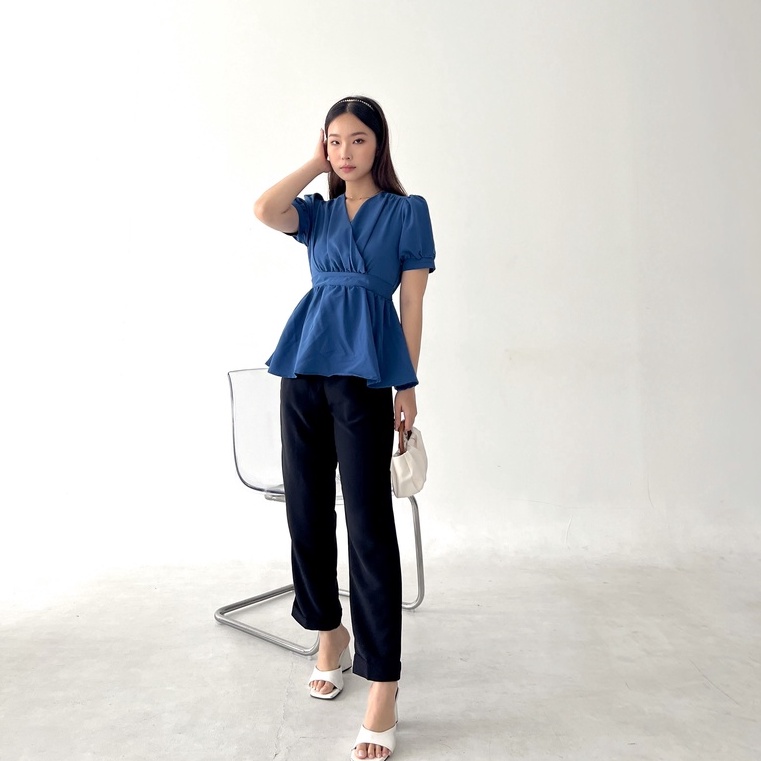 Rae Korean Peplum Top / Top Wanita