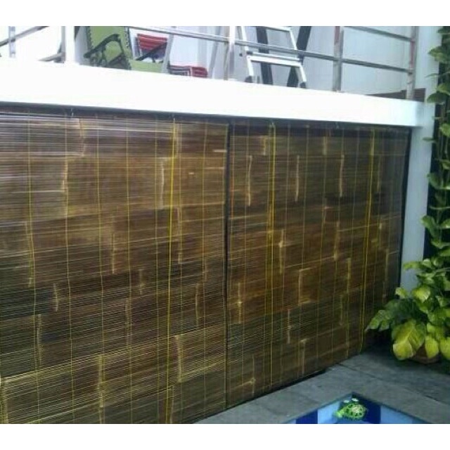 Tirai krey bambu hitam penghalau panas dan hujan