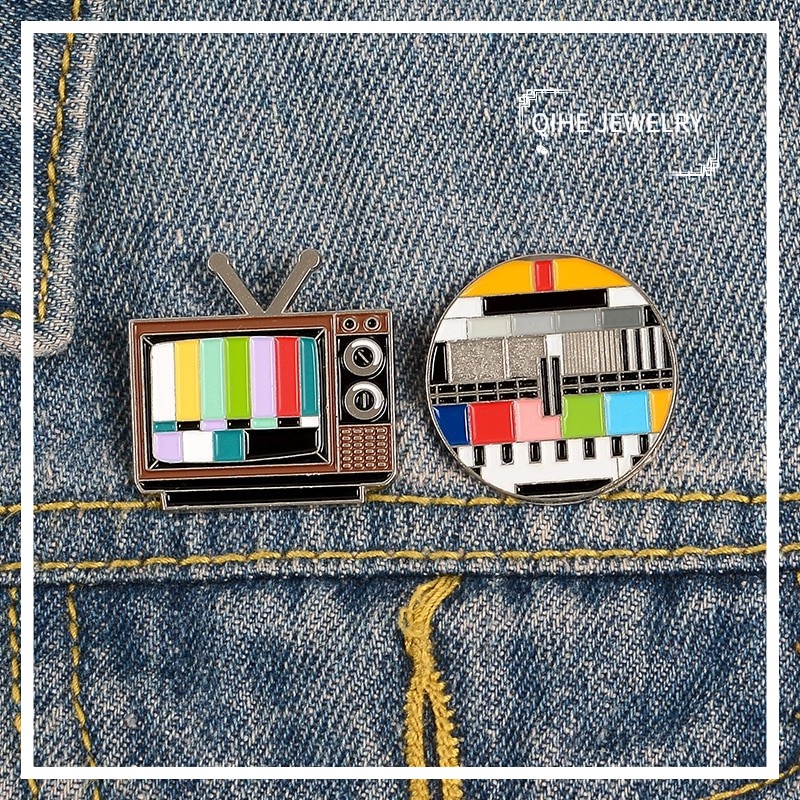 Pin Bros Enamel Desain Layar TV Old-school Untuk Hadiah Anak