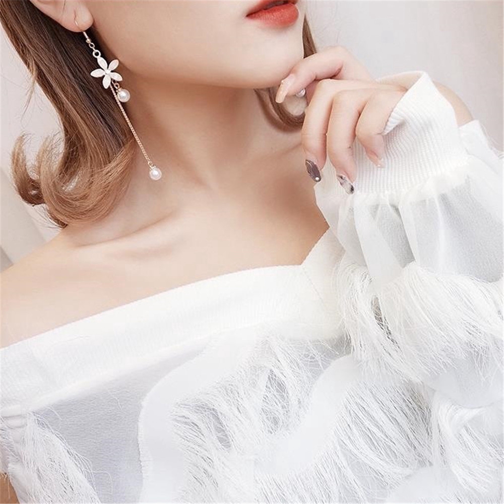 1 Pasang Anting Gantung Panjang Desain Bunga Hias Rumbai Gaya Korea Elegan untuk Wanita-1