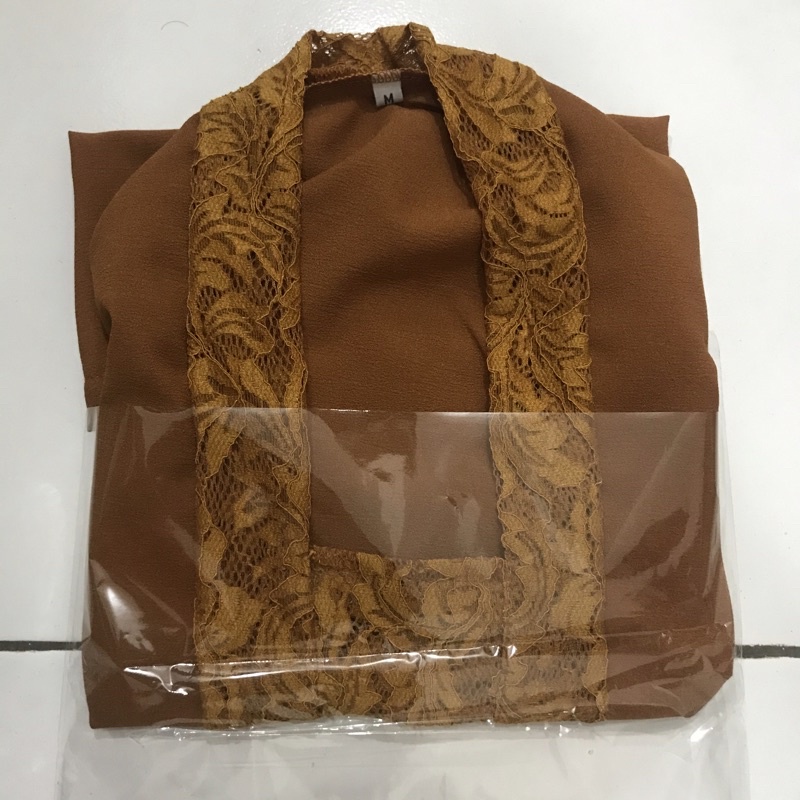 Kebaya bali bed kutu baru mostcref kombinasi brokat sofia strait tangan pendek-Coklat tembaga