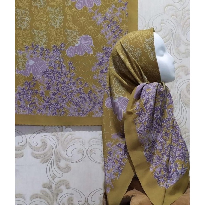 HIJAB VOAL MOTIF BATANG KIPAS KUNING