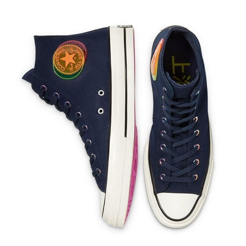 chuck taylor all star hearts high top