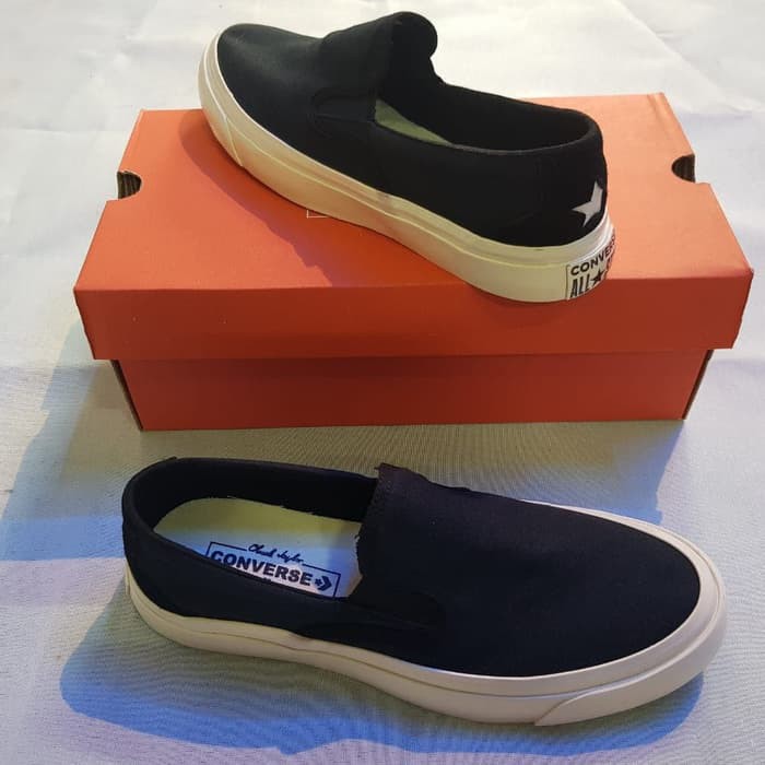 Sepatu Converse 70s Slip On Casual Pria Wanita Hitam Original | Shopee  Indonesia