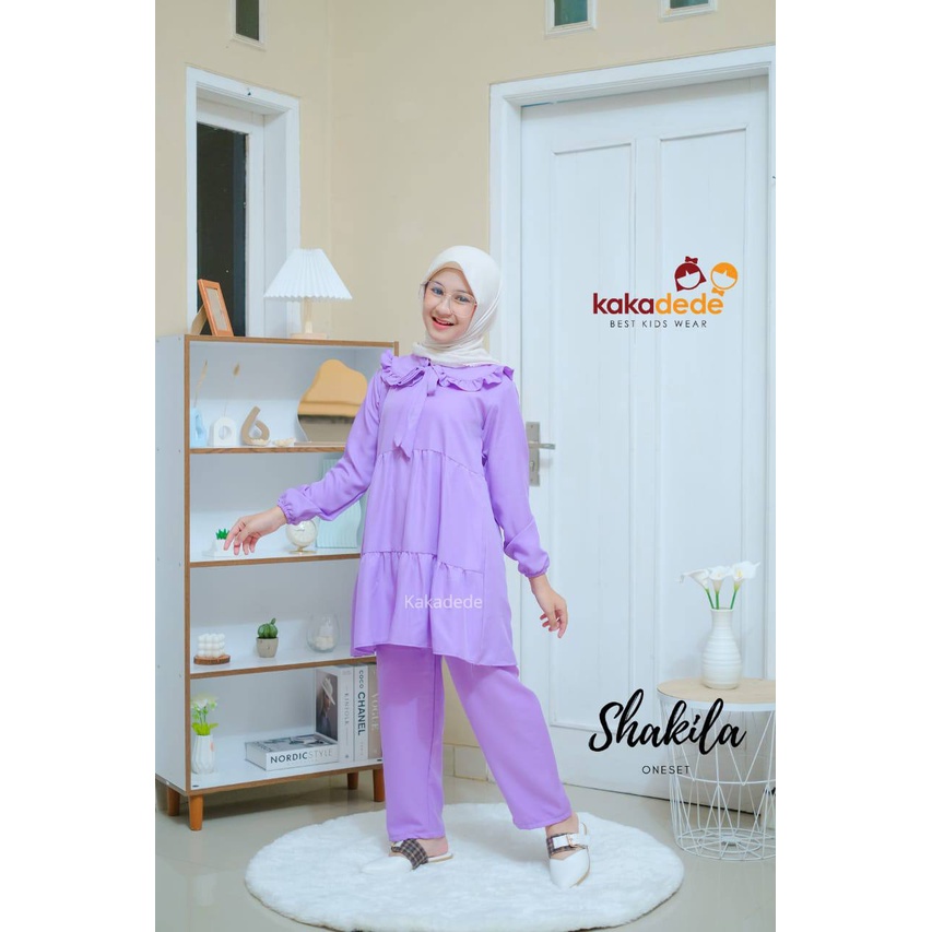 Oneset Anak Shakila  By Kakadede