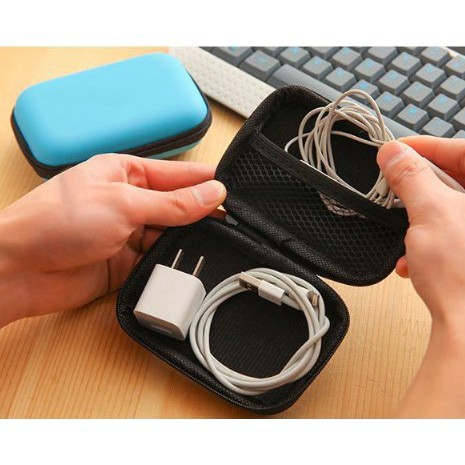 Grosir- 589 Dompet Headset Travel Case / Tempat Headset / Earphone Case Mini Charge / Kotak Headset