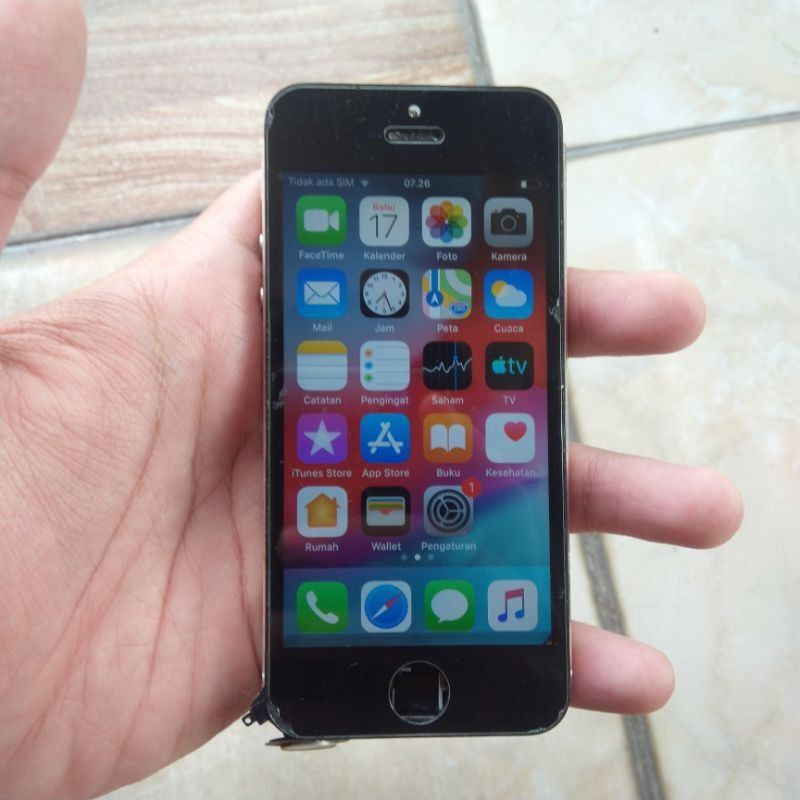mesin i phone 5s 16gb icloud aman