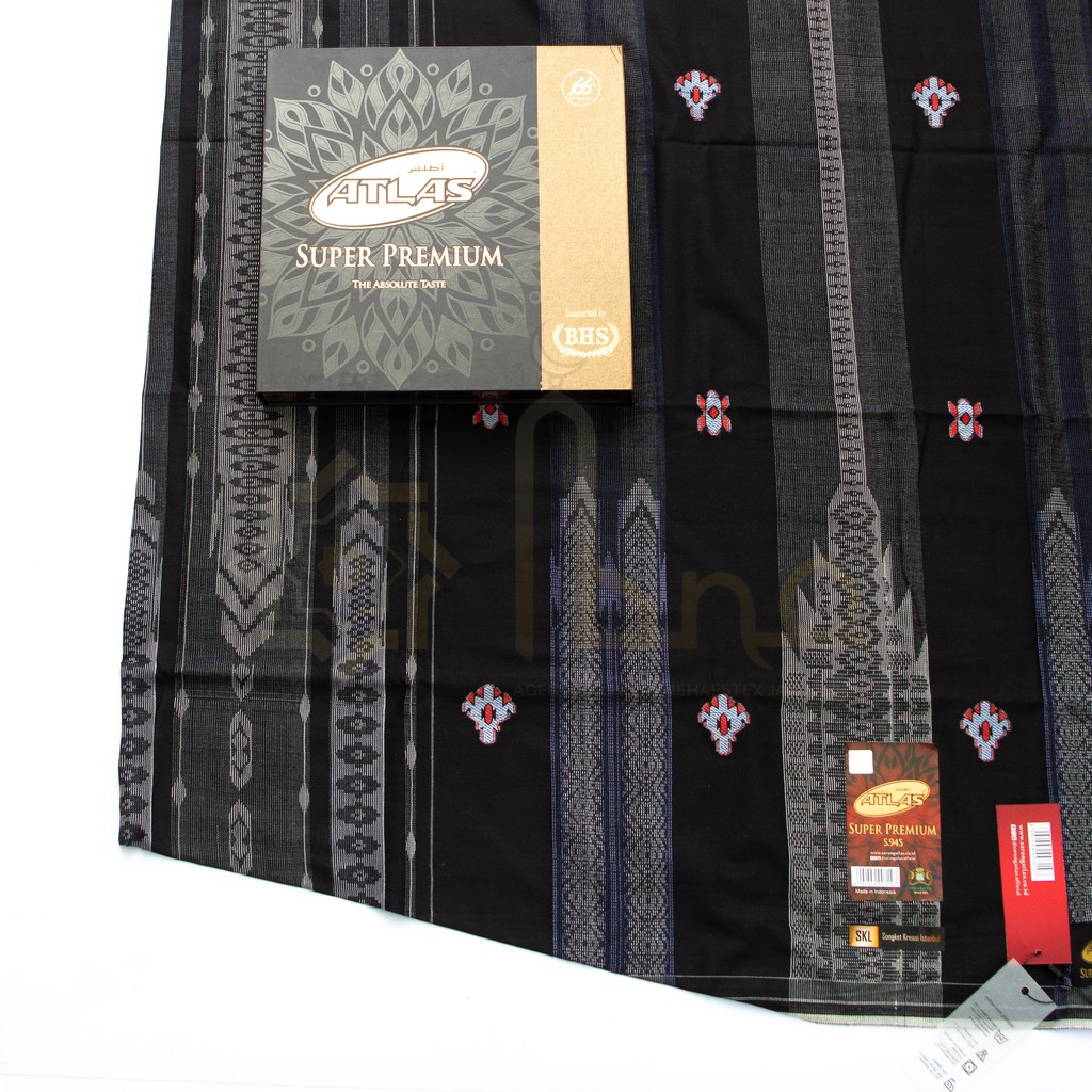 Sarung Atlas Super Premium 945 SKL Hitam Ungu