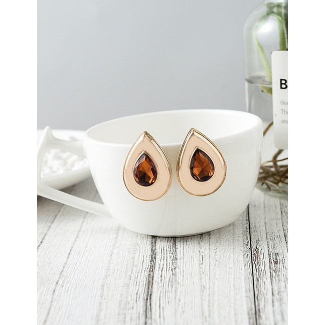 LRC Anting Tusuk Fashion Gold Alloy Heart Glass Crystal Stud Earrings F79002