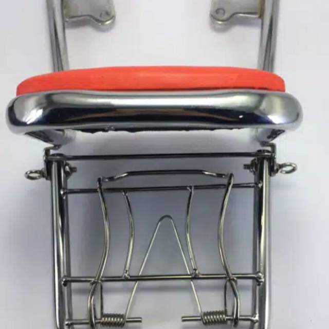 Sandaran jok motor beat