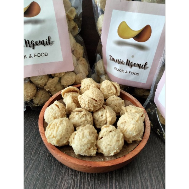

KERIPIK TAHU SPESIAL 250 GRAM