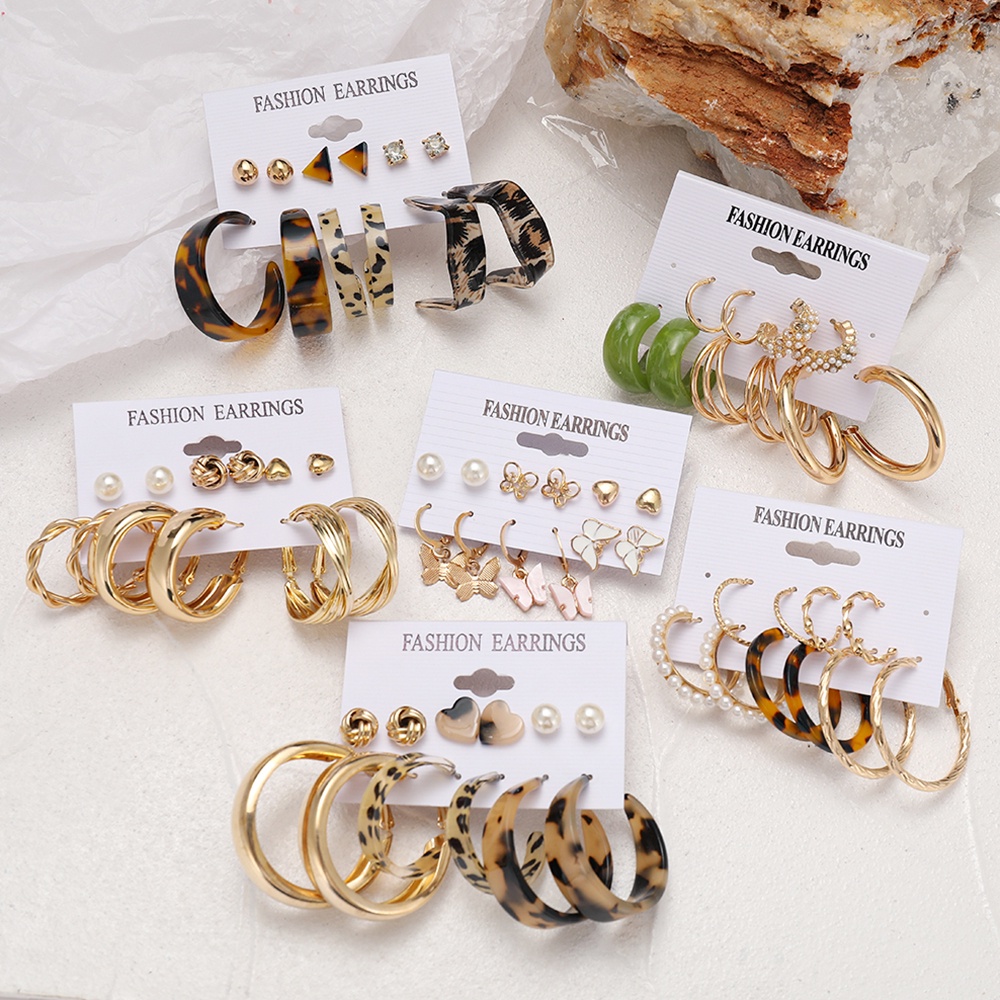 AY(CN) Korean Pearl Resin Stud Earring Set Retro Leopard Hoop Earrings Gold Earrings Women Jewelry Accessories