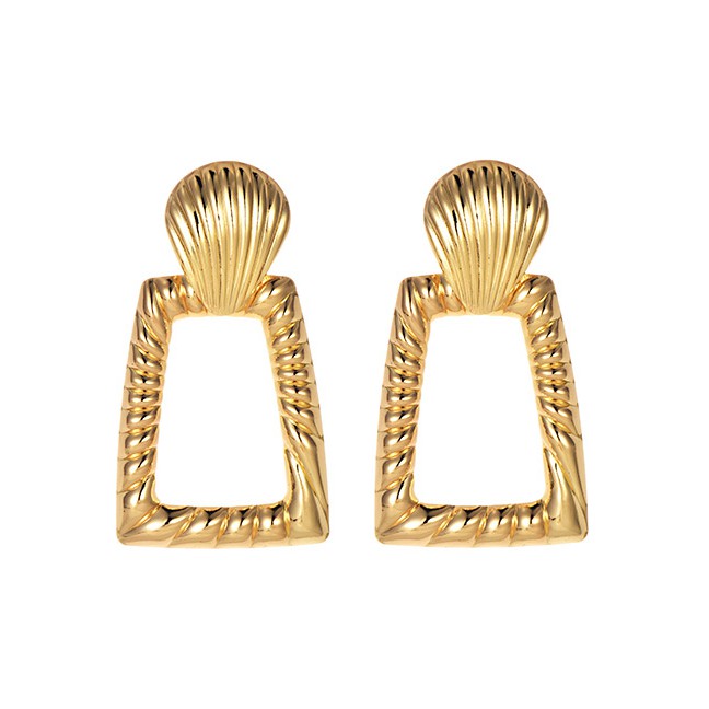 LRC Anting Tusuk Fashion Alloy Diamond Earrings F62184