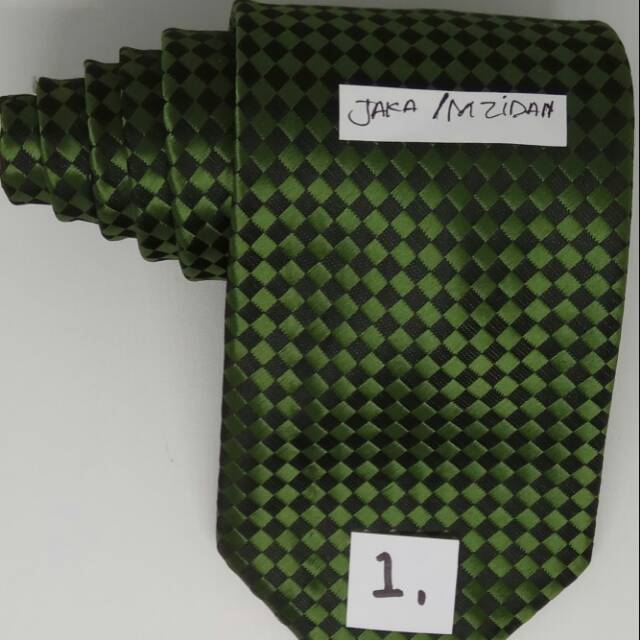 DASI PANJANG/DASI PRIA/MOTIF KOTAK KOTAK CATUR BANYAK WARNA