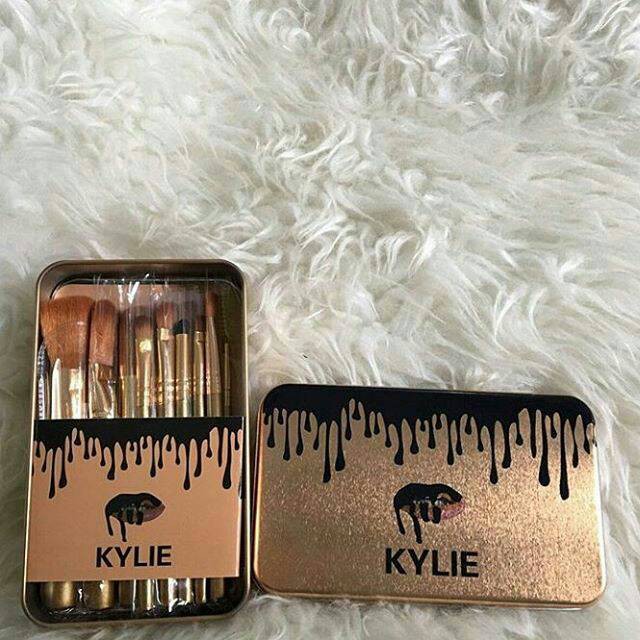 Kuas MakeUp Kylie isi 12pcs Brush Make Up gold