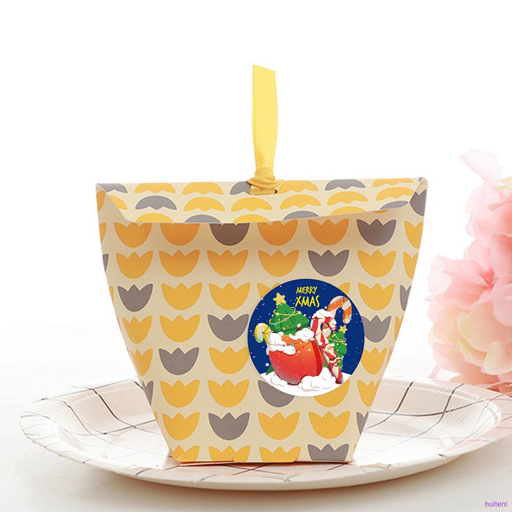 500pcs / Roll Stiker Kertas Motif Santa Claus Tema Natal Bentuk Bulat Untuk Kotak Hadiah