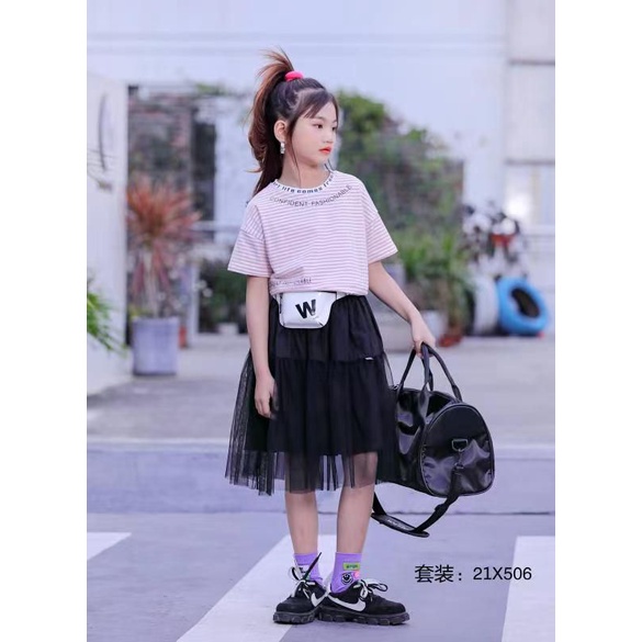 SETELAN SPORTY MODEL KPOP ANAK ANAK TANGGUNG IMPORT BISA SAMPAI DEWASA ATASAN DAN ROK TUTU PANJANG 1