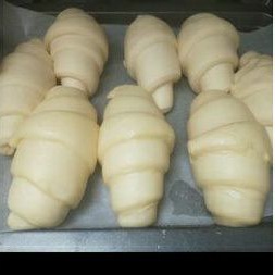 

croissant Frozen 50gr/croisant butter/croissant dough/dough croffel/Crofell dough jumbo