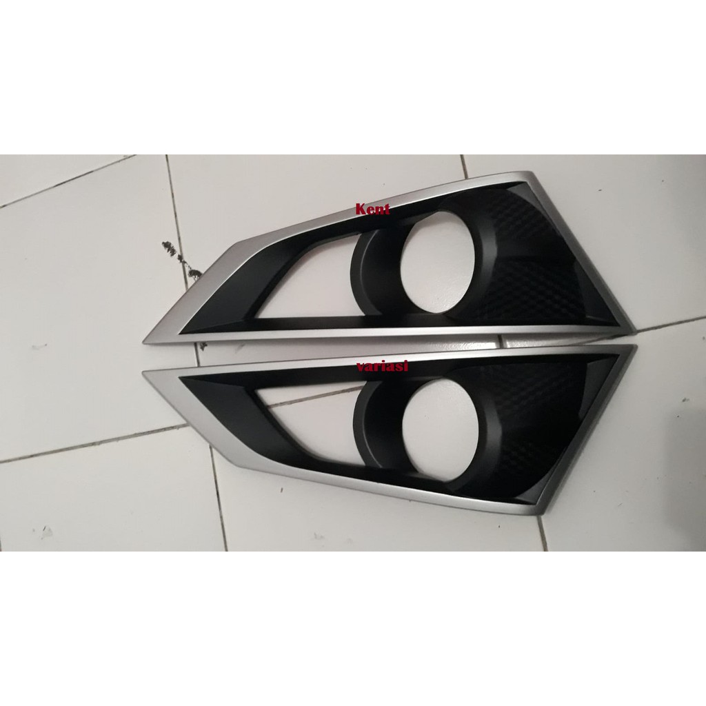 Cover Fog Lamp Mobil Daihatsu Sigra 2 Tone