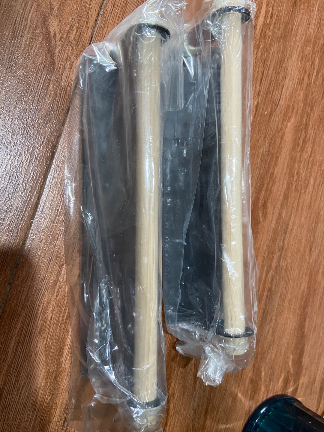 Gantungan Tempat Tisu Toilet Handuk Serbaguna Model Roll