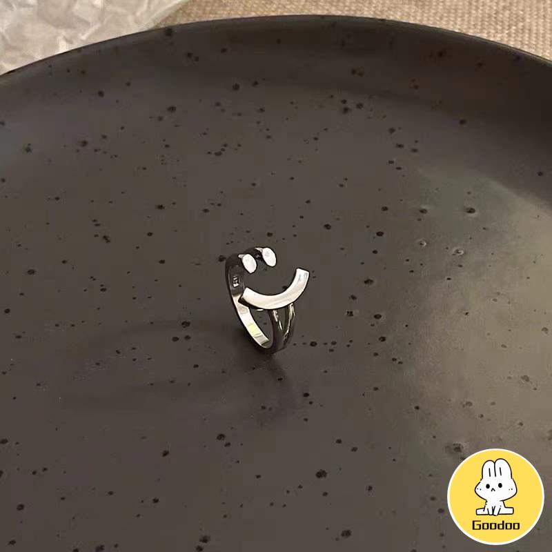 Cincin Model Terbuka Adjustable Desain Smiling Face Warna Silver Untuk Wanita -Doo