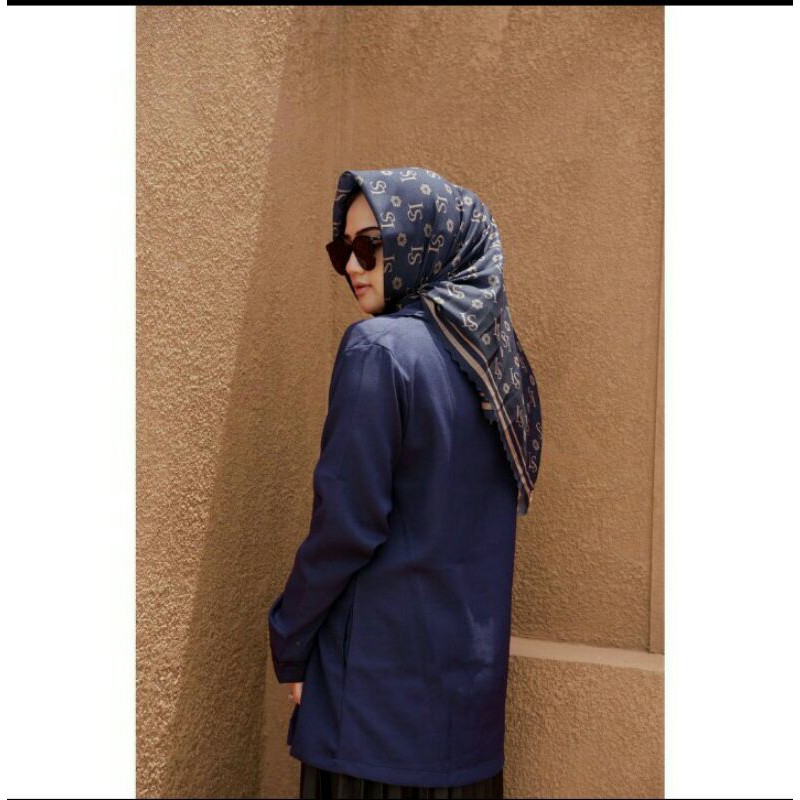 La Sabelle sharjah scarf navy