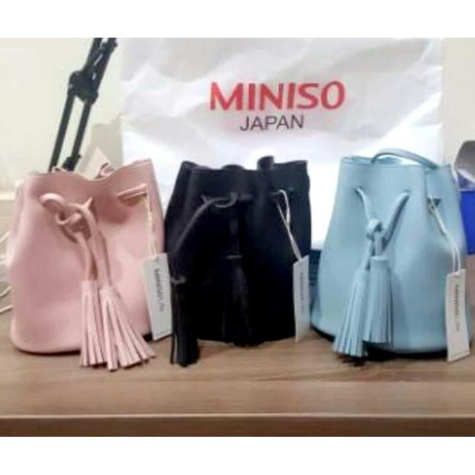 Yuk Di Order Kakak.. Miniso Bucket Bag Tas Selempang Tas Serut Wanita Terlaris