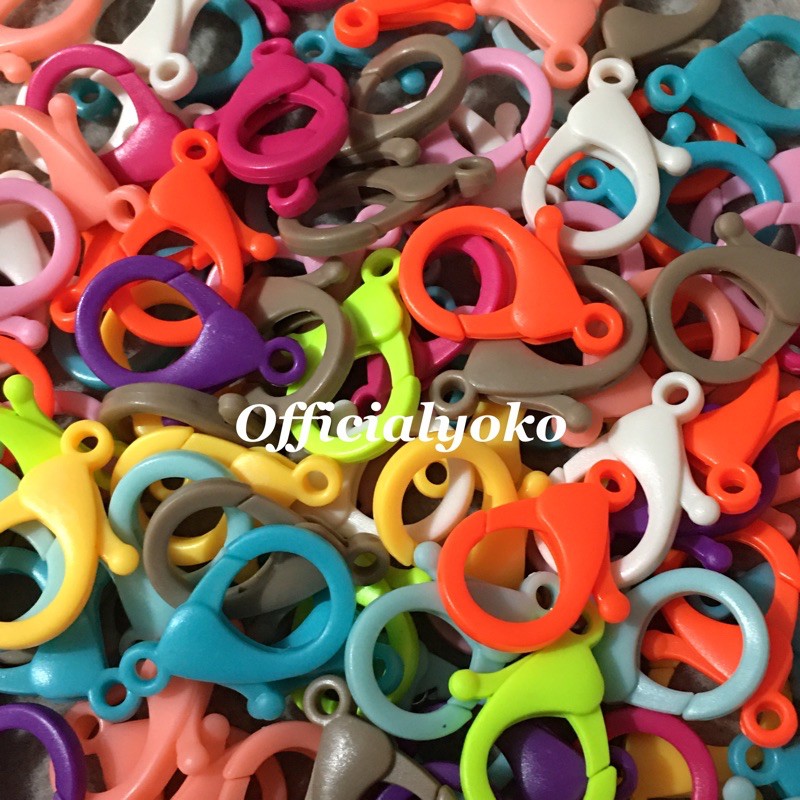 -/+ 3cm Kokot/Kait Udang Plastik Warna Ukuran -/+ 3cm ( 10pcs/5pasang )