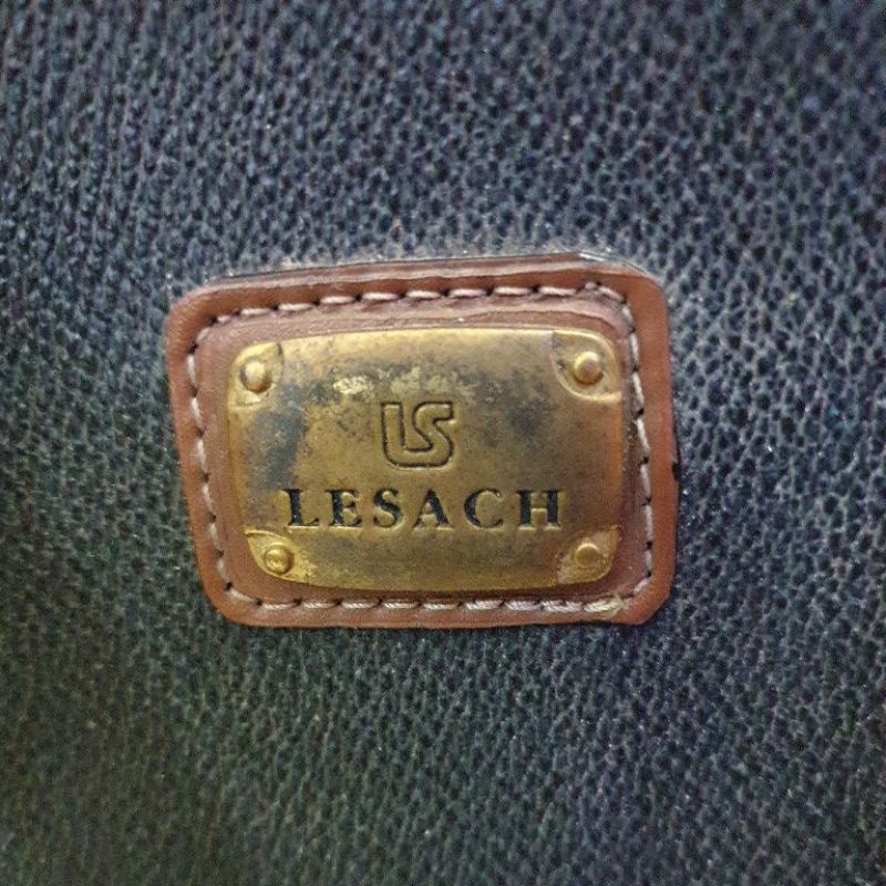 TAS LESACH PRELOVED VINTAGE AUTHENTIC