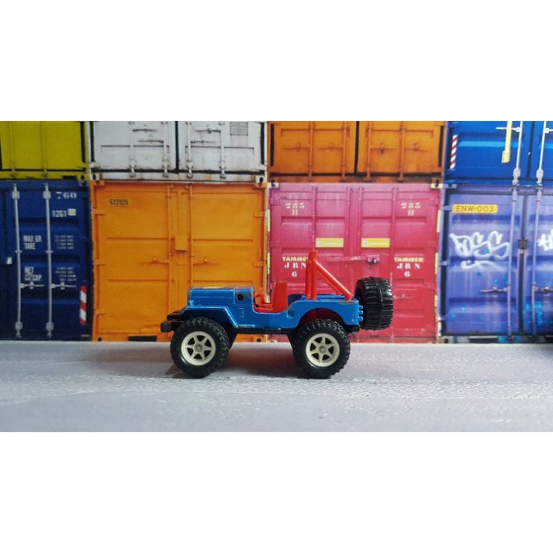 Tomica Mitsubishi Jeep H-J58 - Tomy Merah