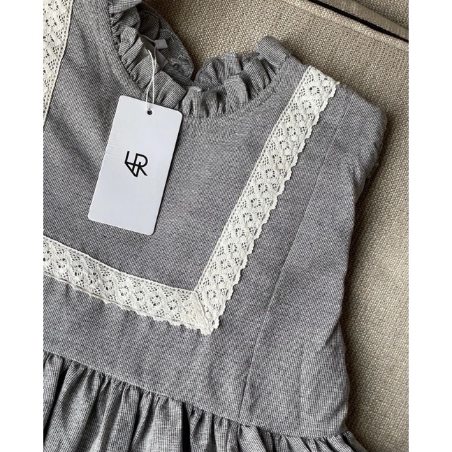 LEVIORA// ALIKA BLOUSE GREY