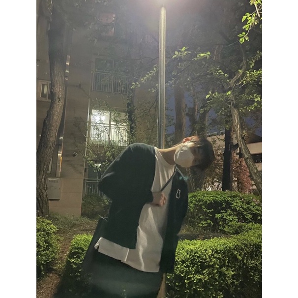 AQO bear cardigan doyoung winwin NCT black beige