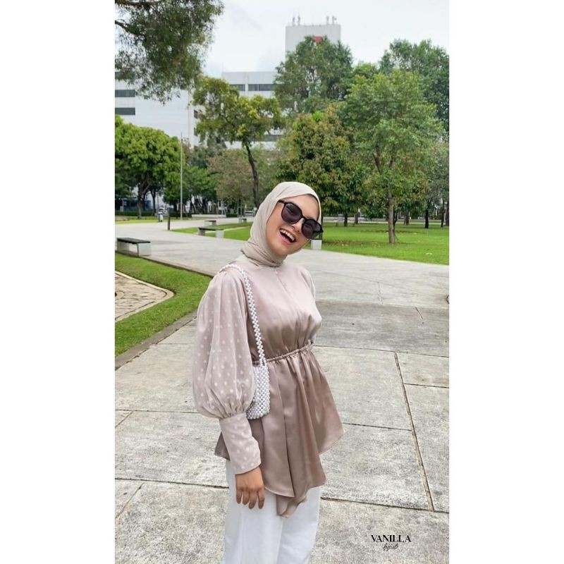 daphne blouse vanilla hijab peony preloved