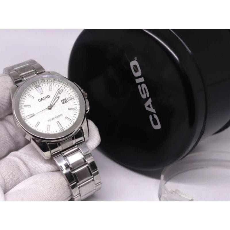 Jam Tangan Analog Casio Pria Rantai Stainless Steel