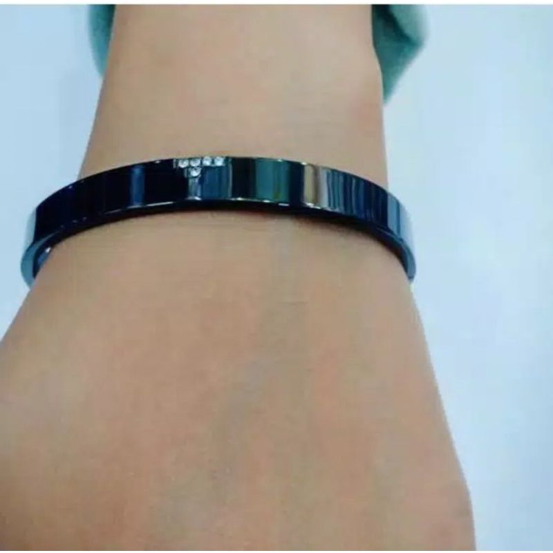 Gelang Titanium Hitam