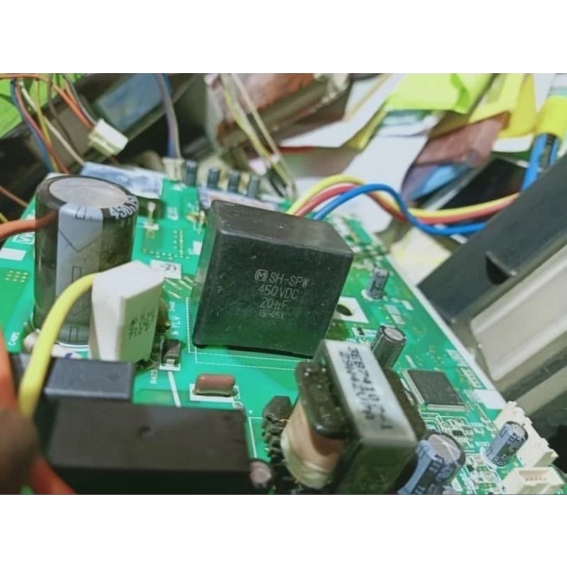 Capacitor SH spw 20uF