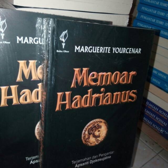 Memoar Hadrianus Penulis Marguerite Yourcenar YOI FF
