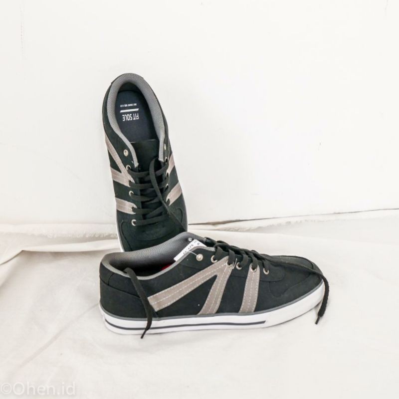 Dexter Fusion Black Only size 44