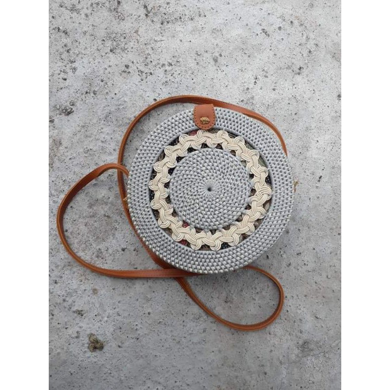 Tas Etnik Anyaman rotan Khas Lombok