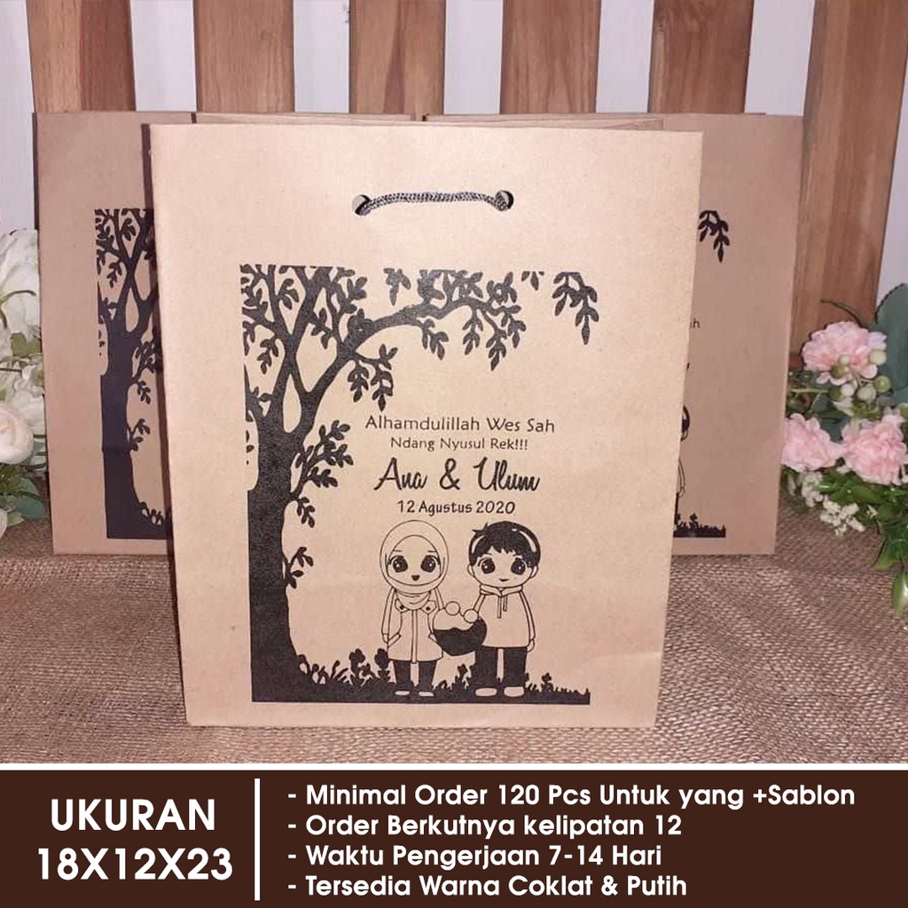 

Tas Paper Bag Untuk Acara Pesta Perkawinan Khitanan UKuran 18x12x23cm