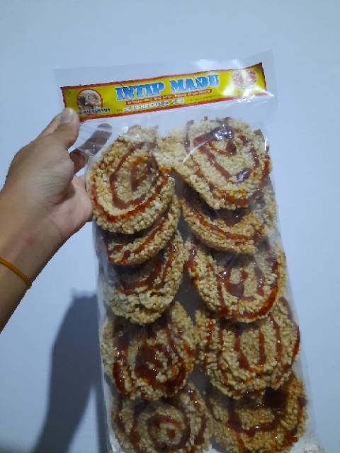 

Piscoklegit_ Keripik Intip Madu Cap 45 Snack Oleh Oleh Khas Solo