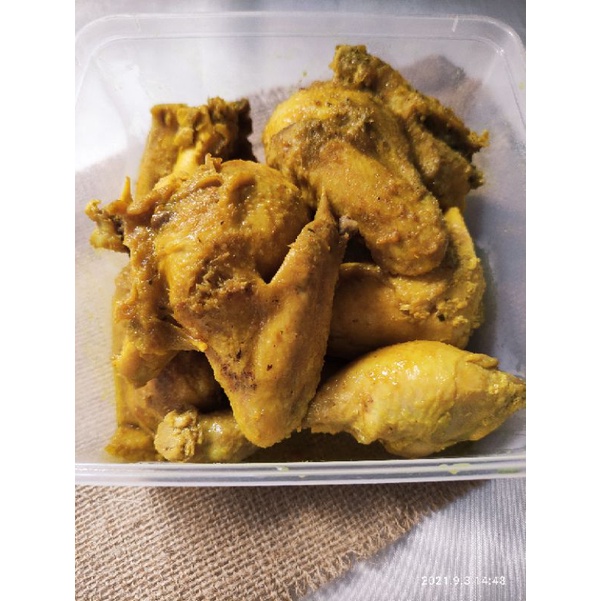 

Ayam Ungkep Bumbu Kuning