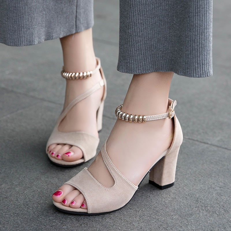 model sepatu high heels 2019